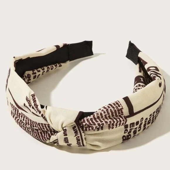 Accessories - Front knot vintage newspaper print headband